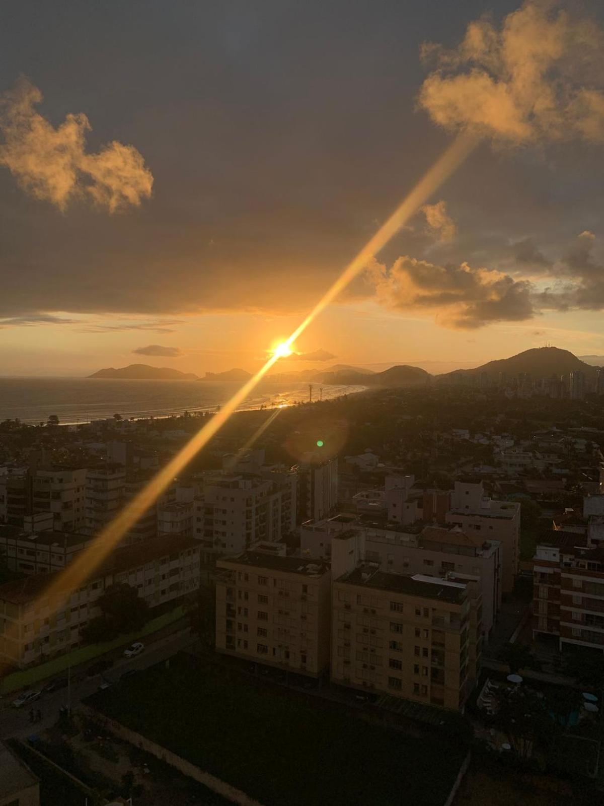Vista Para Mar!!! Lazer Completo A Poucos Passos Da Praia Guarujá Kültér fotó